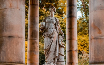 The Beginnings of the Practice of Medicine in Greek Mythology