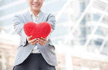 Love, Longevity & Anti-Aging: Growing Old Beautifully Together